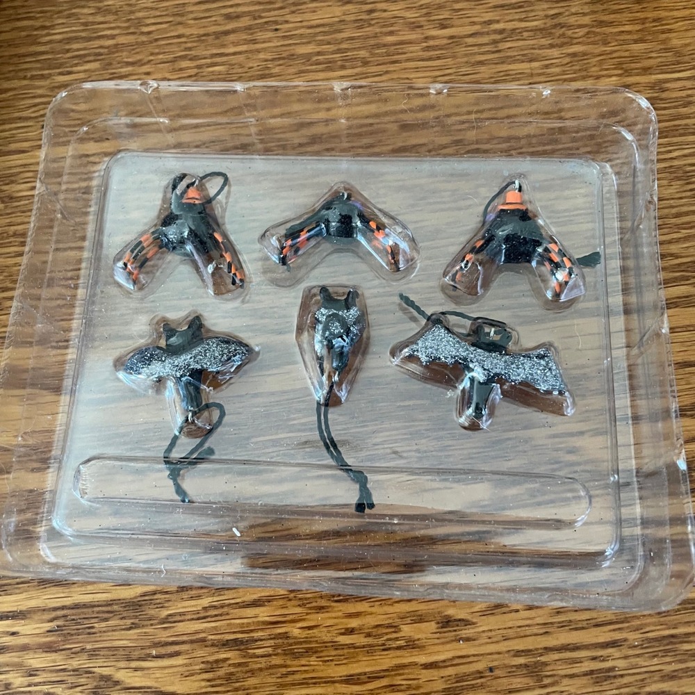 HALLMARK Keepsake Set of 6 Spooky Spiders and Bats Miniature Halloween Ornaments - Picture 5 of 7